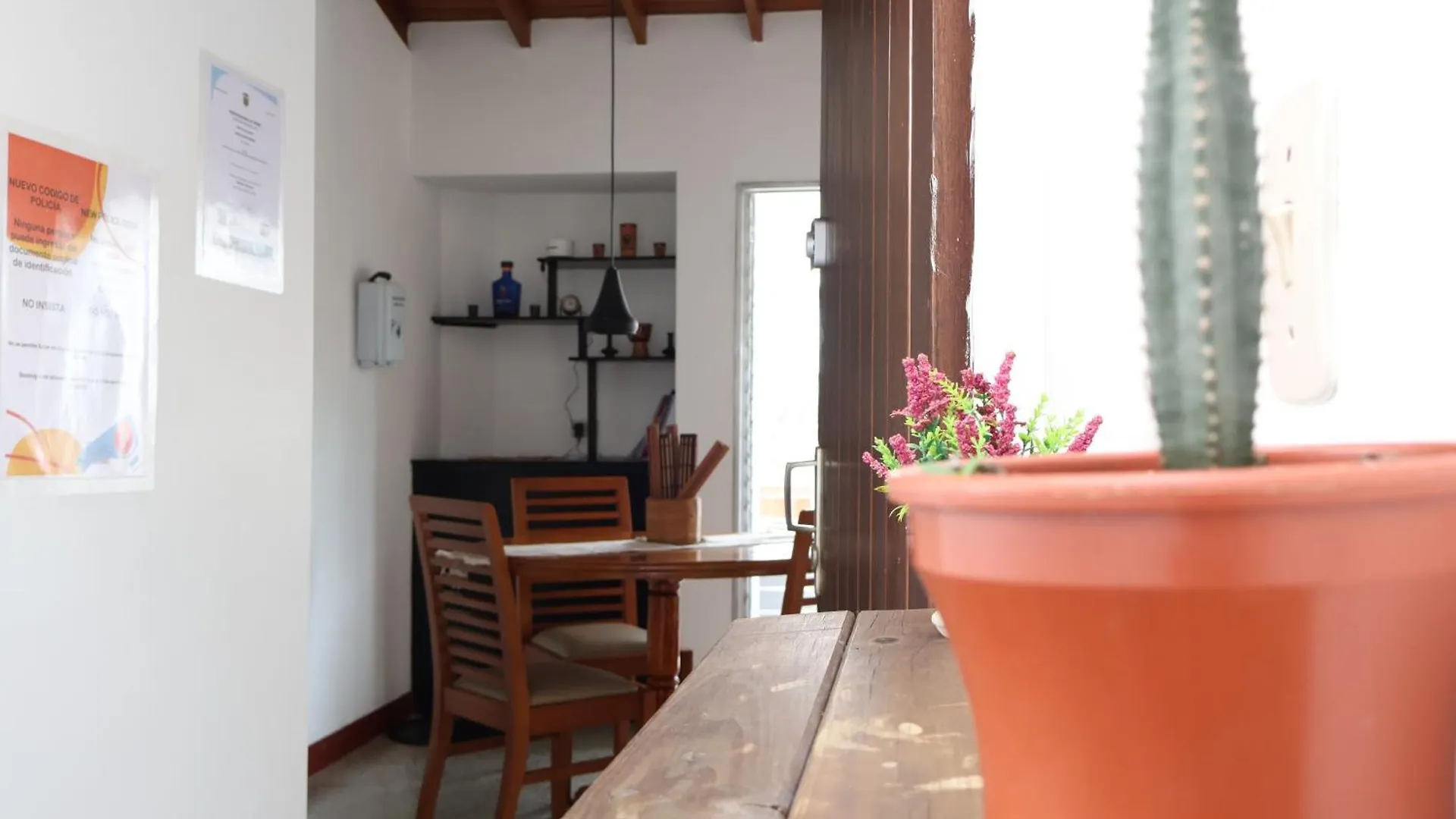 A1 Living Poblado Comoda Habitacion Privada Medellin Homestay