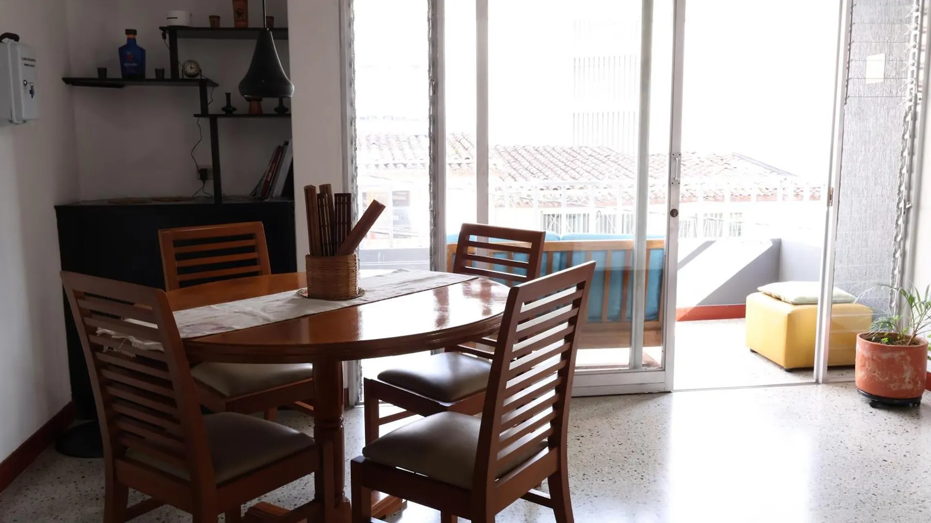 A1 Living Poblado Comoda Habitacion Privada Medellin Homestay
